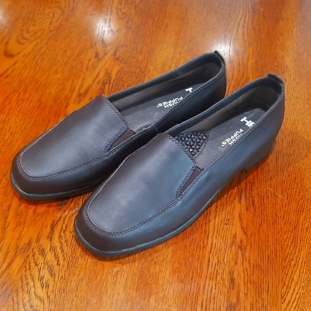 Hush puppies 9.5 brown loafers